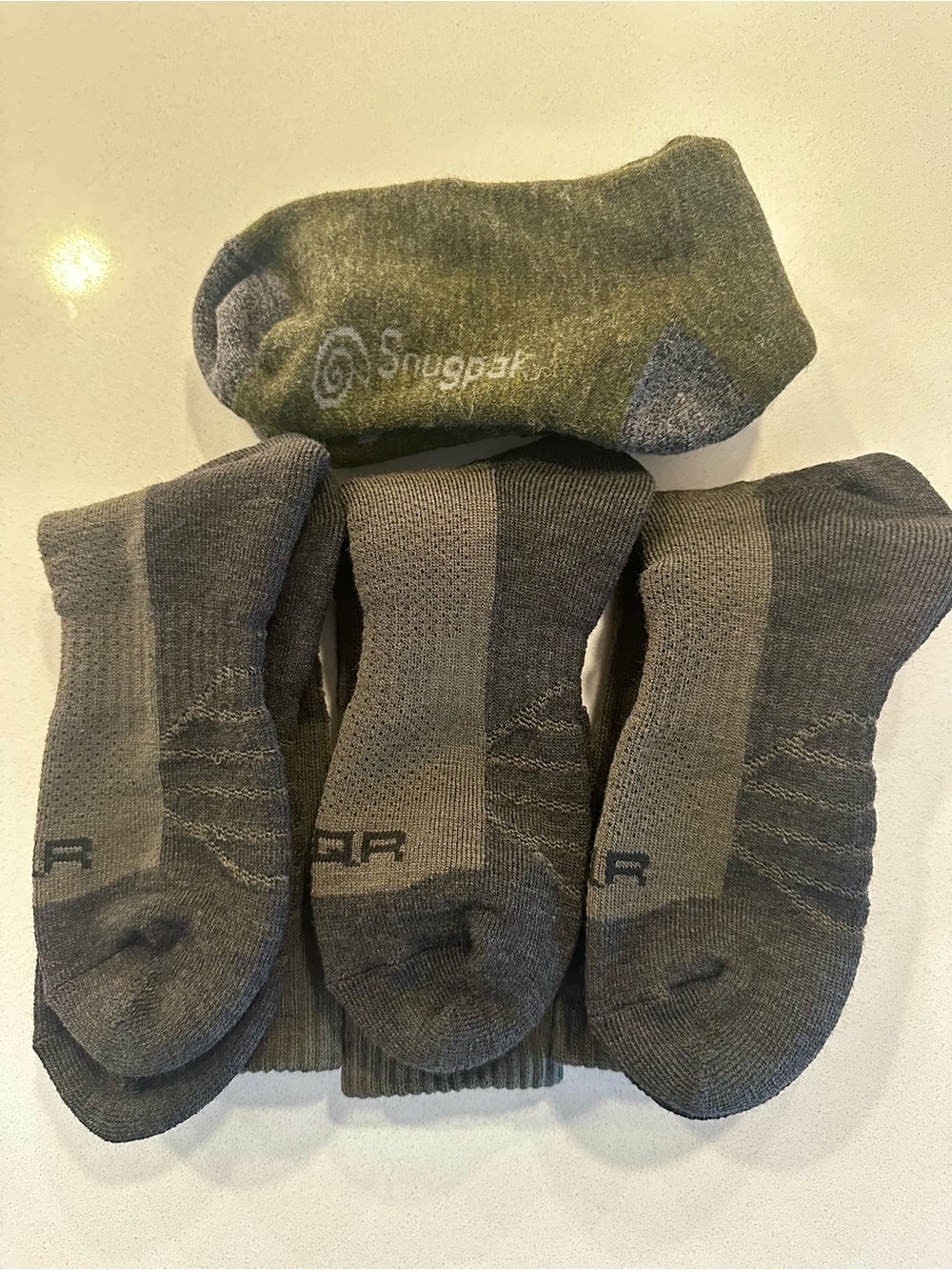 NWOT Unisex Military Performance Crew Socks in Dark Olive and Black - Pack 4